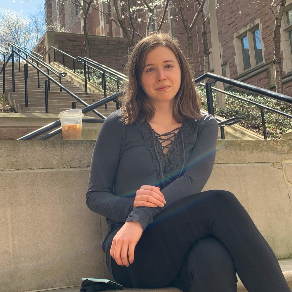 Meet your Posher, Chloe